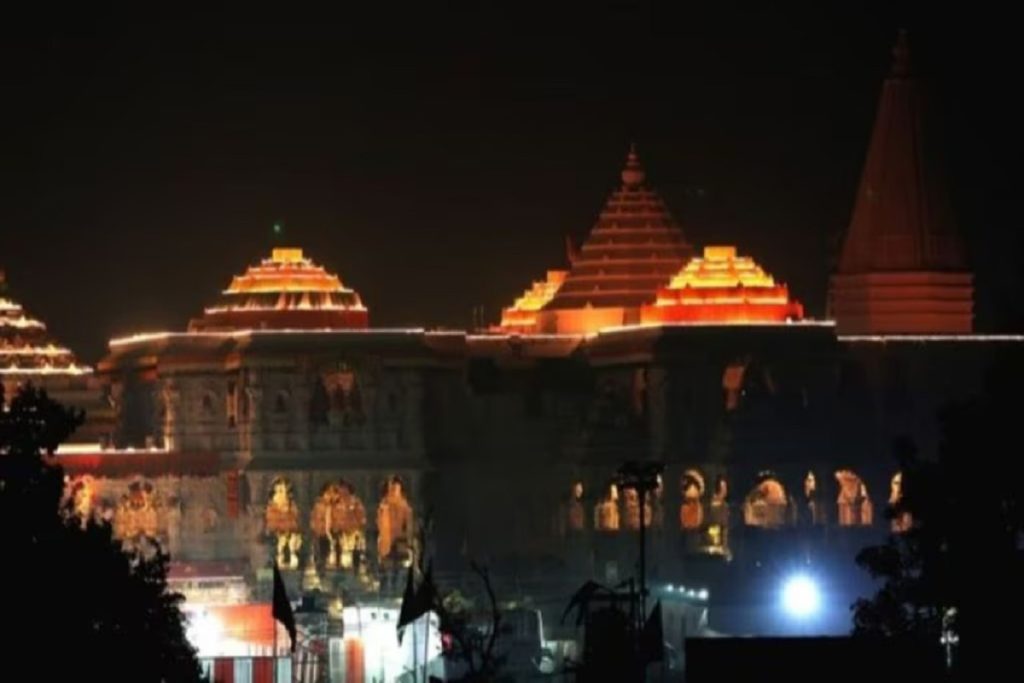 Ayodhya Ram Mandir: अयोध्या के राम मंदिर में ‘चश्मा’ पहनने पर युवक गिरफ्तार!