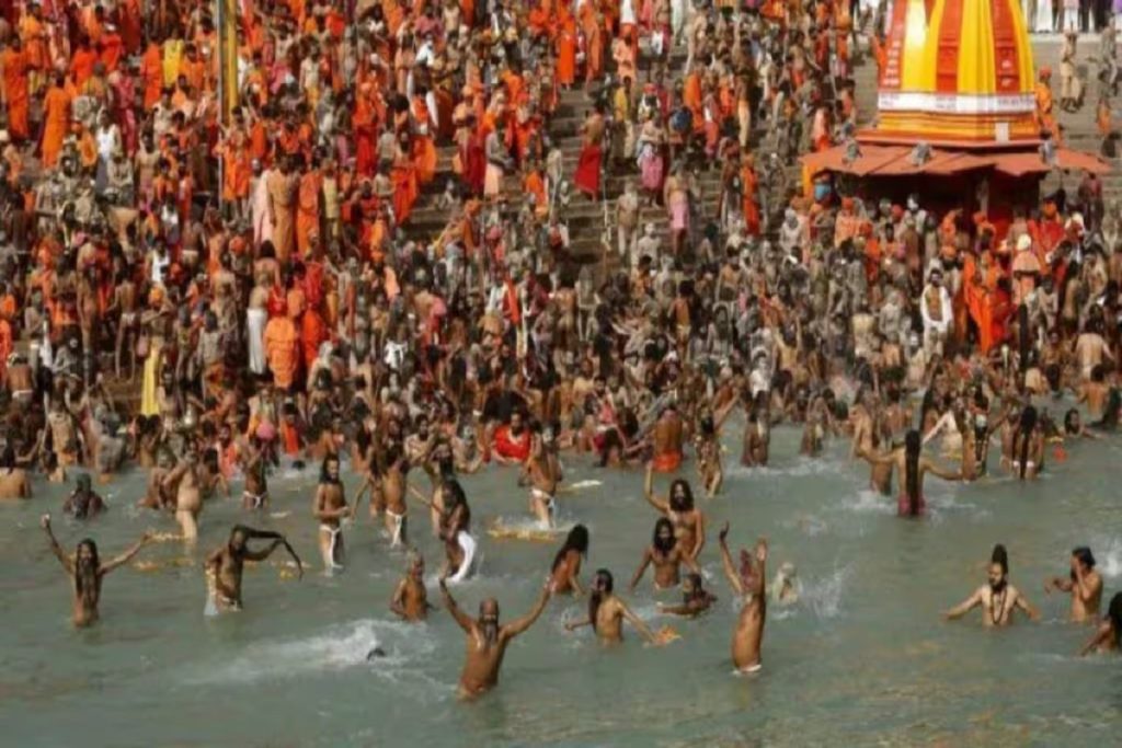 Maha Kumbh 2025: महाकुंभ मेले में 100 से अधिक श्रद्धालुओं को दिल का दौरा; प्रशासन ने बचायी जान!