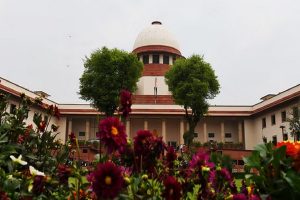 Supreme-court-stays-lokpal-order-against-sitting-high-court-judge-issue-notice-to-centre