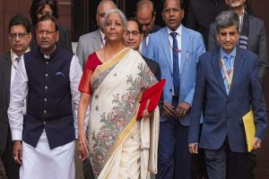 Union-Budget-2025-Finance-Minister-Nirmala-Sitharaman-Wear-Madhubani-Print-handloom-saree-origin-state-price