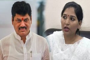 bandra-family-court-accepts-dhananjay-munde-wife-karuna-munde-allegations-on-domestic-violence