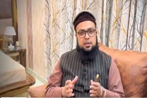 Offer-Friday-prayers-in-nearby-mosques-on-Holi-Maulana-Qari-Ishaq-Gora