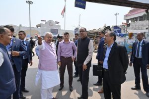 Patna-Chief-Minister-Nitish-Kumar-took-stock-of-the-construction-work-of-the-Metro-Rail-project