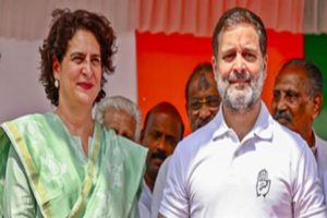 Rahul-Priyanka-Gandhi-supported-42-percent-reservation-for-OBCs-in-Telangana