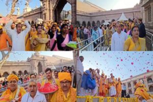 Rangbhari-Ekadashi-Three-day-folk-festival-celebrated-at-Kashi-Vishwanath-Temple