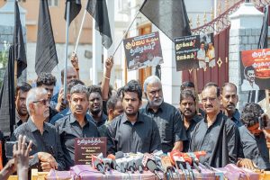 Tamil-nadu-bjp-protest-against-dmk-shows-black-flag-called-delimitation-issue-drama