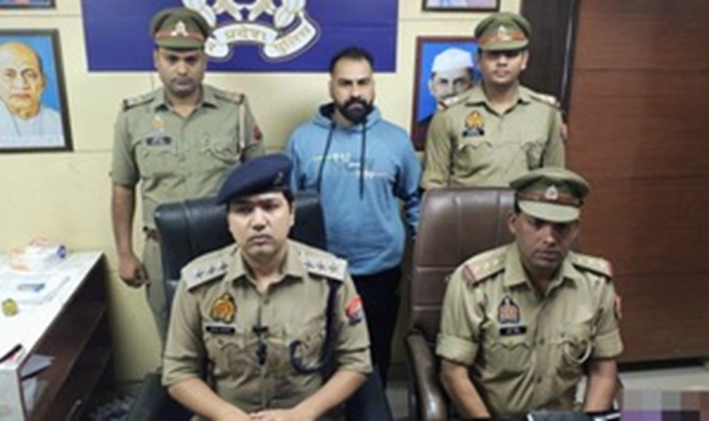 इंदिरापुरम पुलिस ने हनी ट्रैप में फंसाकर रंगदारी मांगने वाला आरोपी गिरफ्तार!