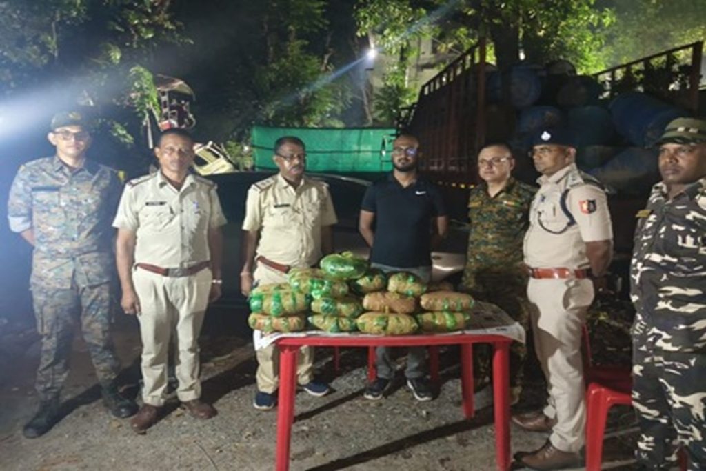 कूचबिहार में ड्रग्स माफिया पर बड़ा प्रहार: बरामद किया 22 किलो गांजा!