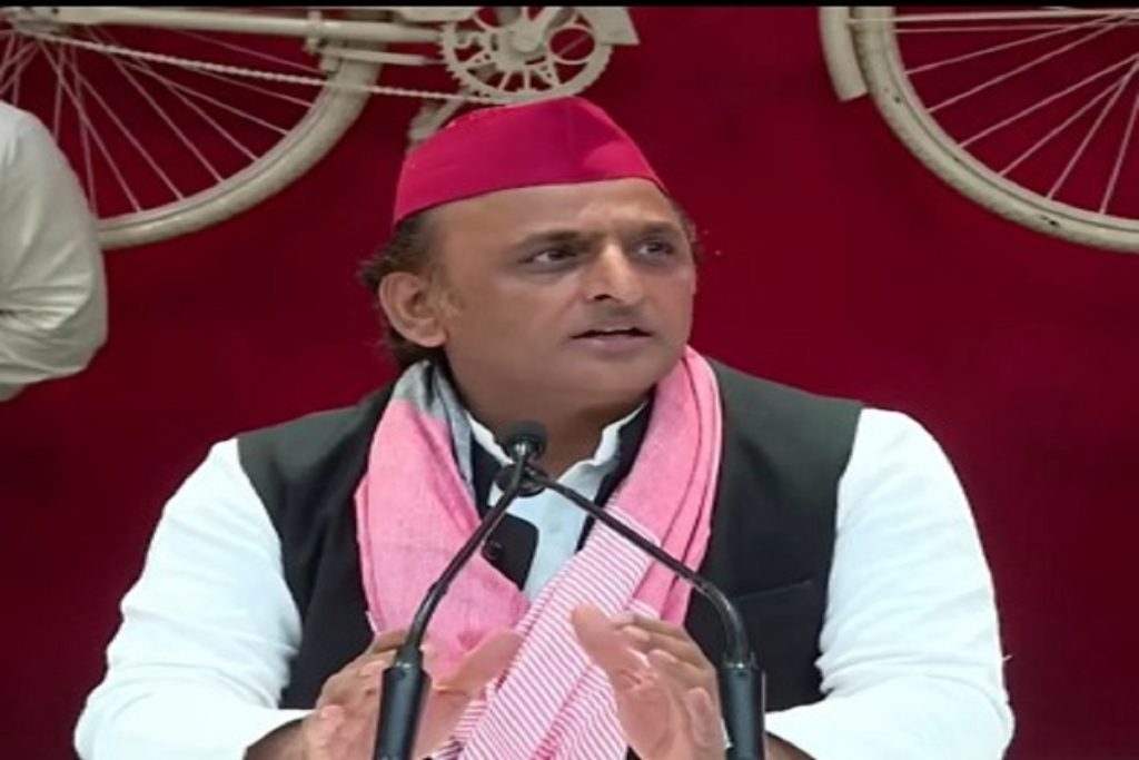 अखिलेश ने कसा तंज, बोले – भाजपा एक चरण में चुनाव नहीं करा पाती!