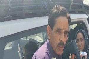 Amid-Indo-Pak-tension-Pakistani-High-Commission-staff-left-for-their-home-country-from-Attari-Wagah-border