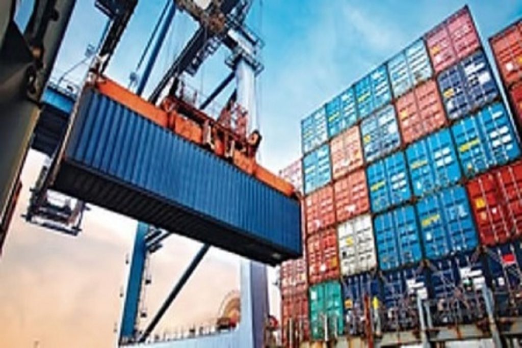 वित्त वर्ष 2025: भारत का निर्यात रिकॉर्ड आंकड़े, 820 बिलियन डॉलर पार!