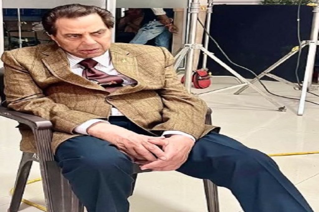 बॉलीवुड: ‘हर लम्हा एक चैलेंज है’-धर्मेंद्र का खुद के लिए प्रेरक संदेश?