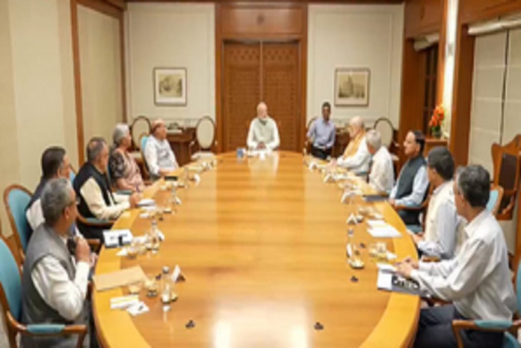 नई दिल्ली: मोदी कैबिनेट ने महत्वपूर्ण तीन परियोजनाओं को दी मंजूरी!