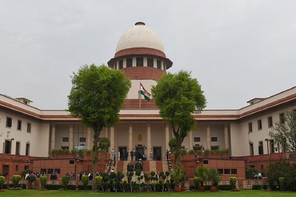 निशिकांत दुबे पर अवमानना याचिका, SC बोला- मंजूरी जरूरी नहीं​!