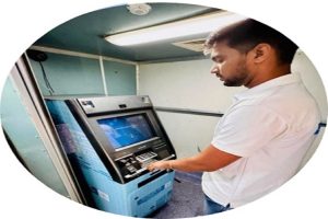 Now-you-can-withdraw-cash-in-a-moving-train-Indias-first-ATM-installed-in-Panchvati-Express