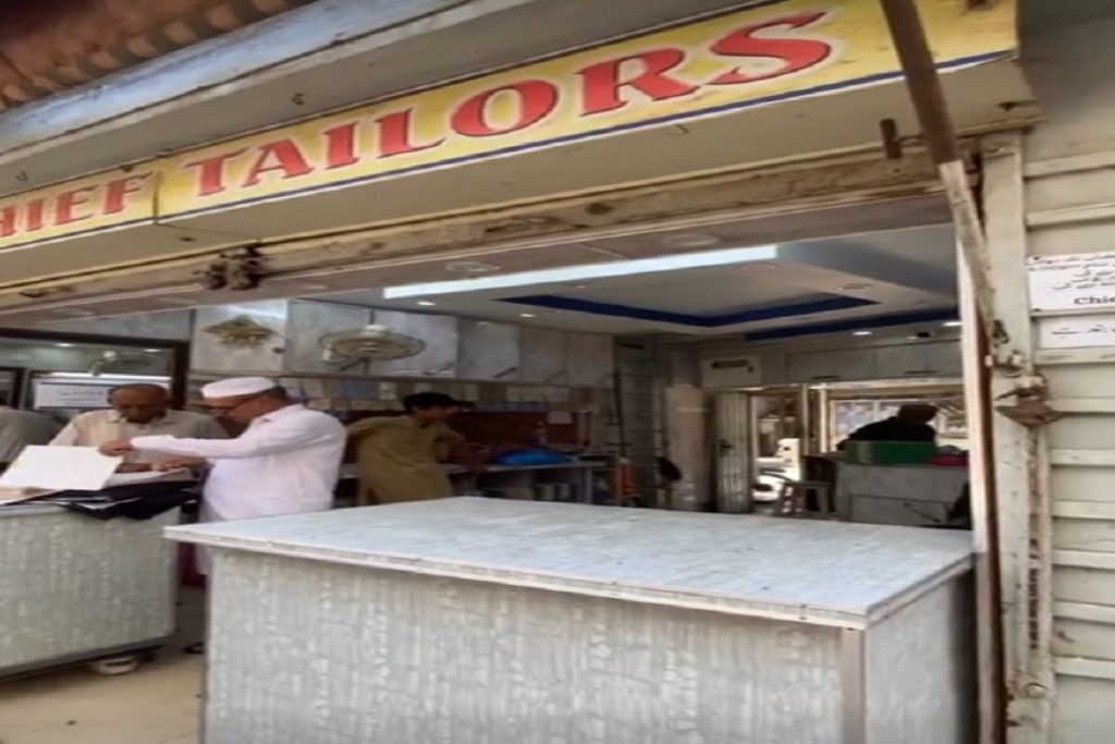 पाक: कराची में भाई की सगाई पर कपड़े नहीं सिले, दर्जी पर केस!