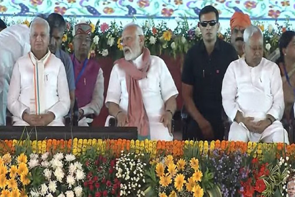 पहलगाम पर गरजे मोदी: आतंकियों को अब मिट्टी में मिलाना होगा! 