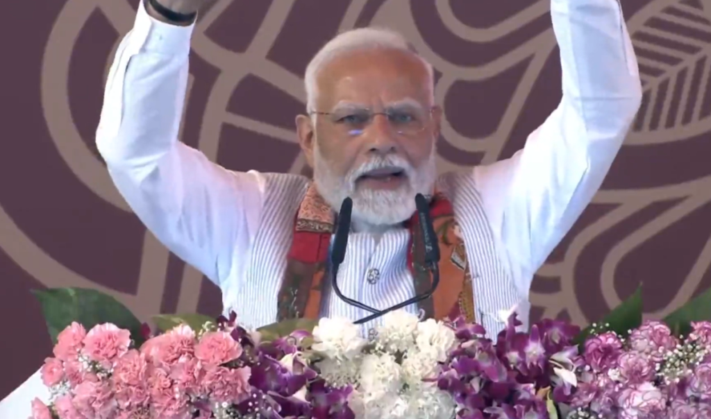 “मैं काशी का हूं और काशी मेरी है” पूर्वांचलियों से पीएम मोदी का संवाद!