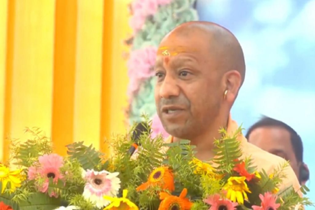 UP: सीएम योगी ने याद किया मूर्त रूप लेते ‘संतों के संकल्प’, देखा अयोध्या में राम मंदिर!
