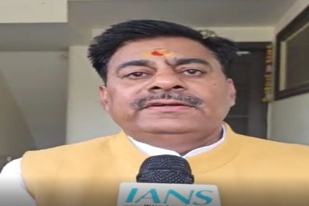 MP: वक्फ बिल पर बोले रामेश्वर शर्मा “छाती पीटने से कुछ नहीं होगा” !