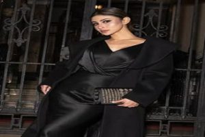 Working-with-Sanjay-Dutt-in-‘The-Bhootni-was-a-wonderful-experience-Mouni-Roy