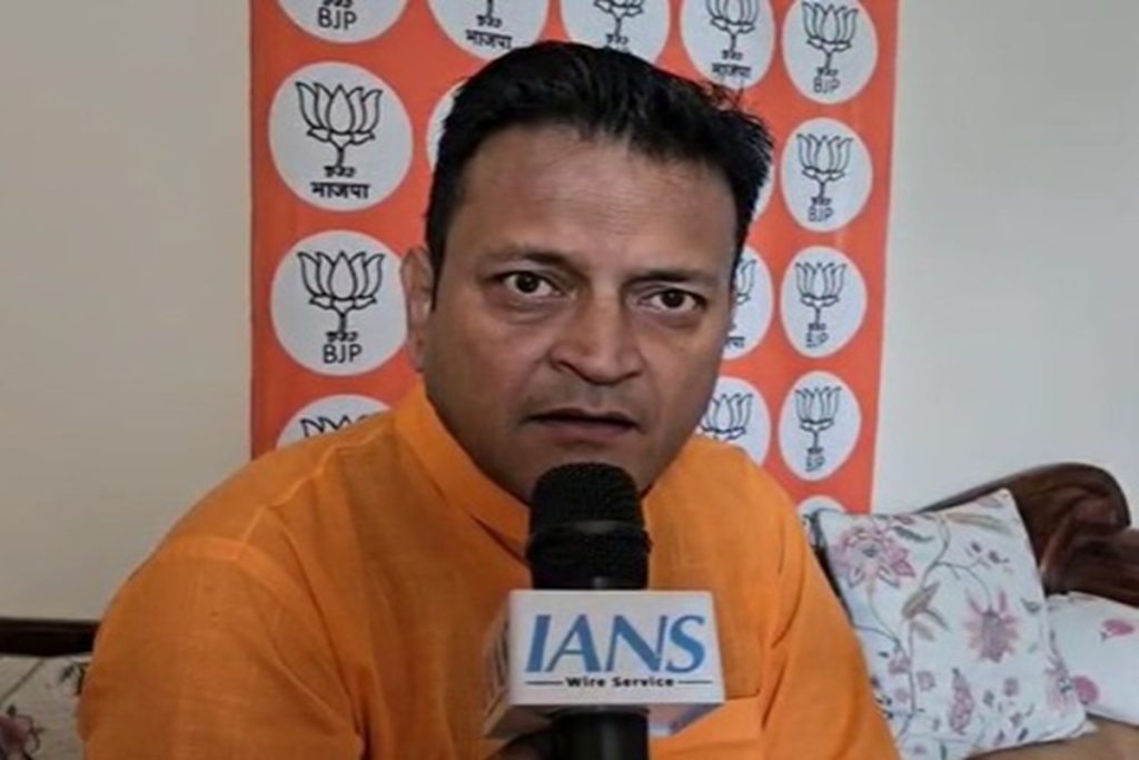 पश्चिम बंगाल हिंसा: “ममता सरकार पूरी तरह फेल” सीएपीएफ की तैनाती के बाद अजय आलोक का हमला!