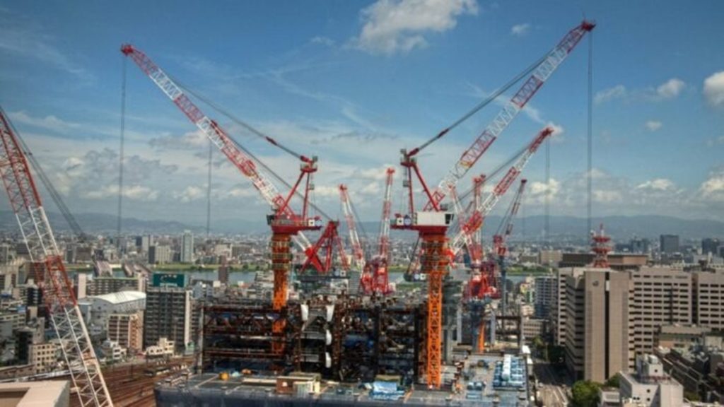 निर्माण उद्योग में नई लहर: बिल्डिंग मटेरियल्स सेक्टर में 30% रोजगार वृद्धि, हैदराबाद बना रोजगार का नया हब