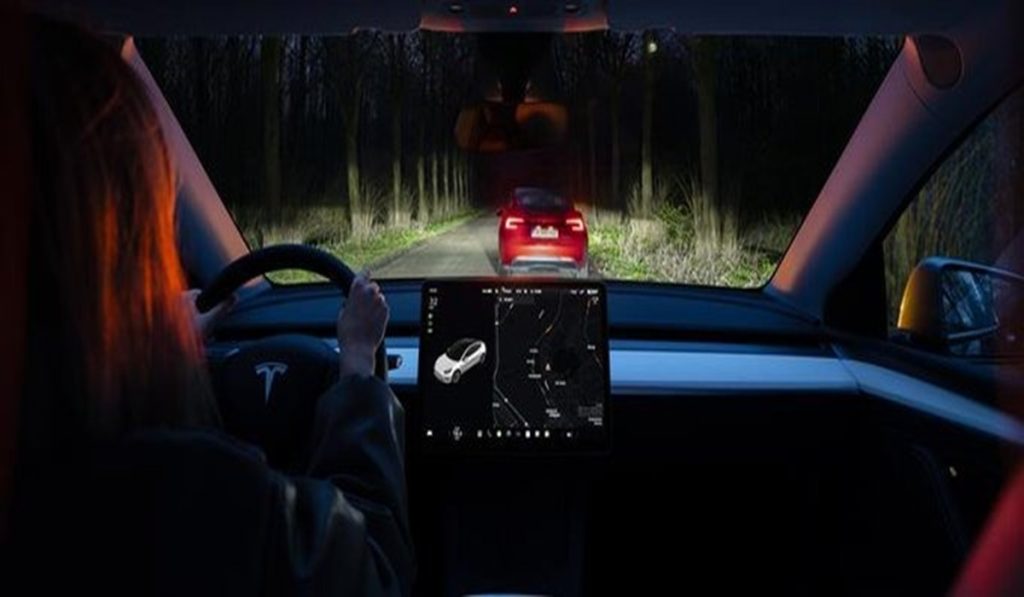 टेस्ला के 2025 स्प्रिंग अपडेट ने मचाया धमाल,एलन मस्क बोले—”स्मार्ट, सेफ और फ्यूचर के लिए रेडी”