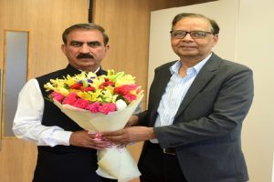 CM-Sukhu-met-the-Chairman-of-the-Finance-Commission-sought-more-funds-for-Himachal-Pradesh