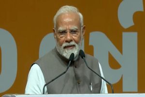 Ganeshji-also-comes-from-abroad-that-too-with-small-eyes-PM-Modi-told-in-a-gesture-why-we-should-use-indigenous-products