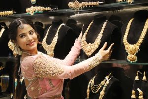 Gold-prices-continue-to-rise-become-costlier-by-more-than-Rs-1400-per-10-grams