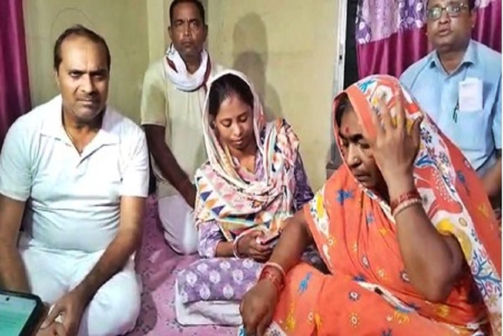 ‘मैं फिट हूं’, बीएसएफ जवान पूर्णम की वापसी पर पत्नी भावुक!