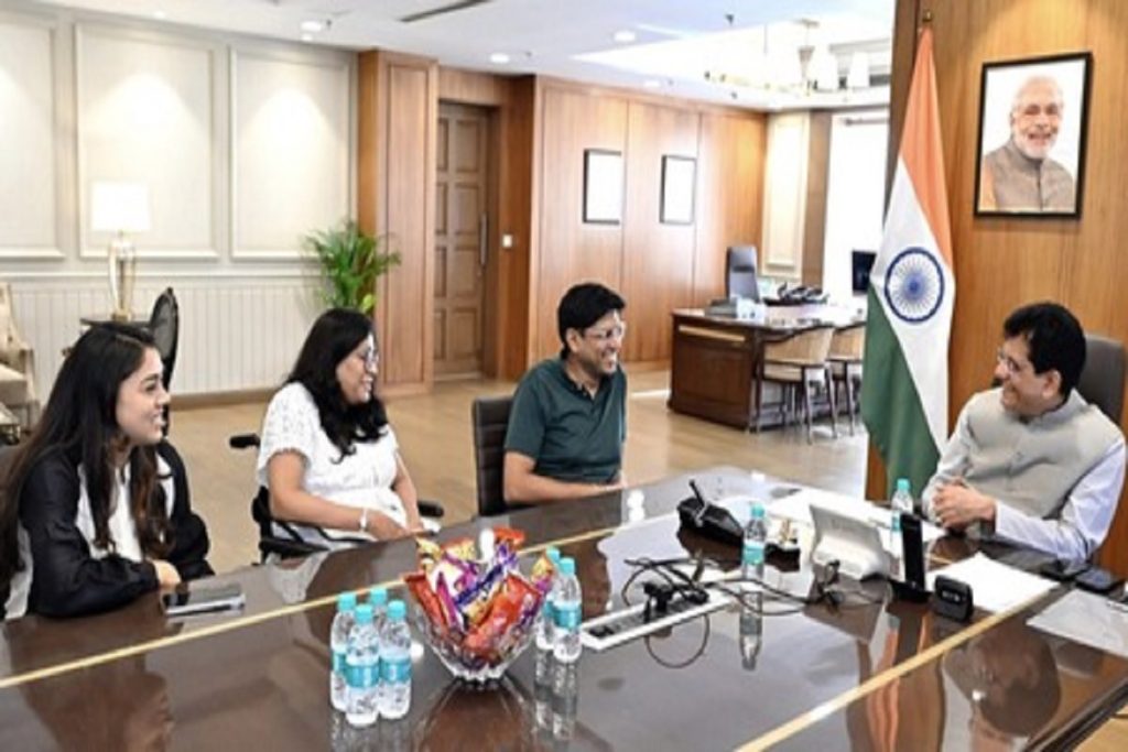 आईवियर क्षेत्र में भारत बन सकता है वैश्विक विनिर्माण केंद्र: पीयूष गोयल!