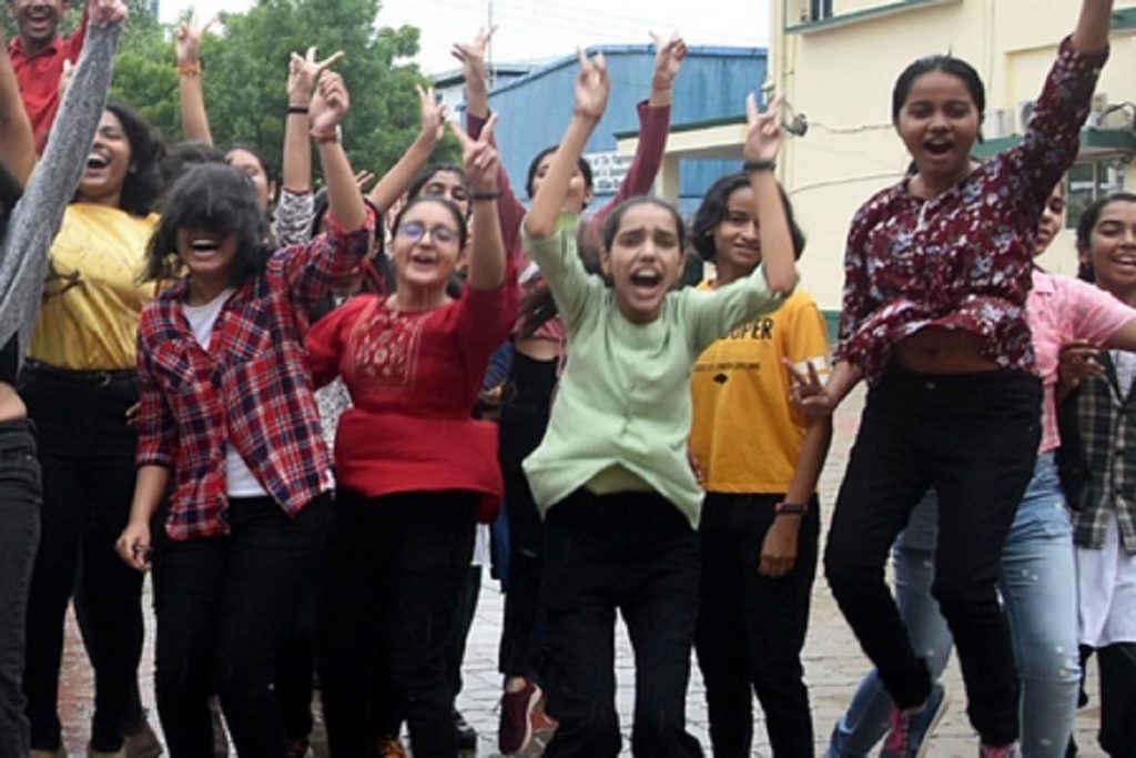 झारखंड 10वीं बोर्ड का रिजल्ट जारी, 91.71 परीक्षार्थी हुए सफल​!