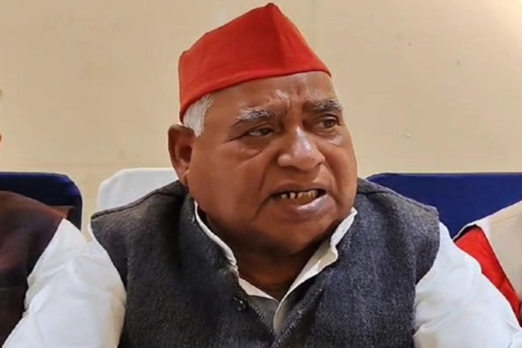 सांसद अवधेश प्रसाद मिले शहीद शशांक के परिजनों से, मांगी एक करोड़ मदद!