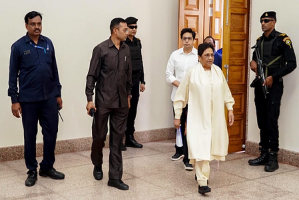 मायावती ने फिर जताया भरोसा, आकाश आनंद बने बसपा के मुख्य समन्वयक!