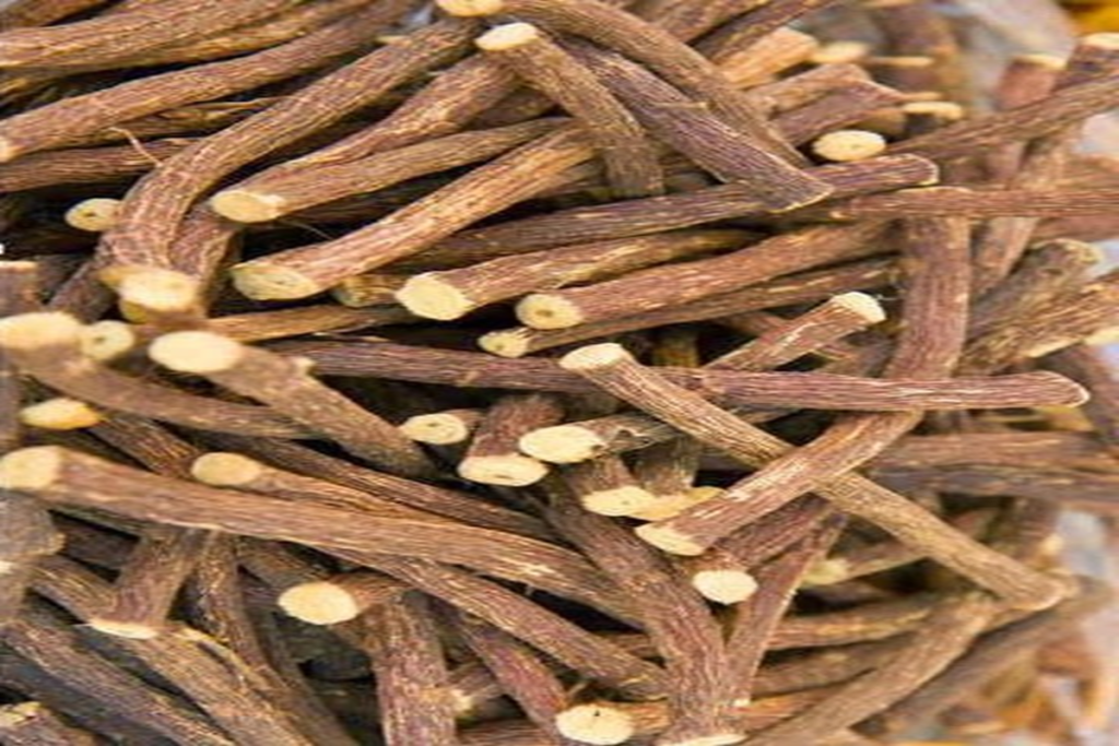 गर्मियों की सबसे बड़ी काट है मुलेठी, दिमाग ही नहीं, शरीर को भी रखता है ठंडा