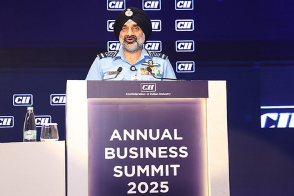 कमेंट किया तो पूरा करूंगा, एयर चीफ का पाक को इशारा! 