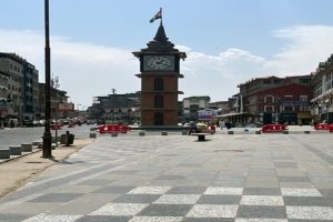 One-month-of-Pahalgam-terror-attack-There-is-silence-in-Shikaras-and-houseboats-tourists-are-missing