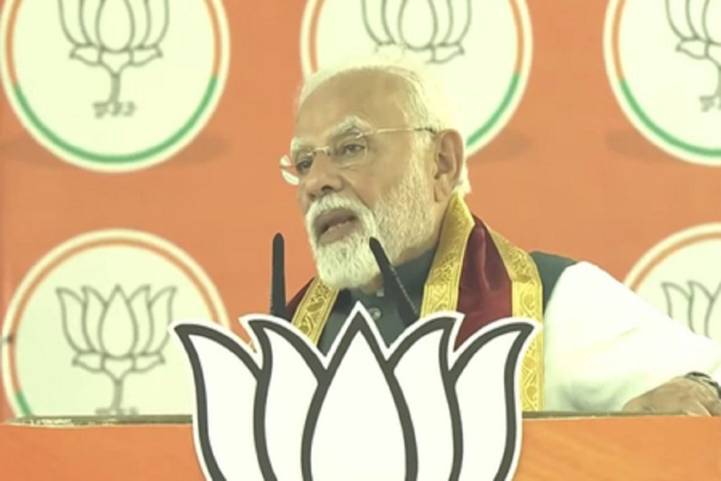 मोदी का ममता सरकार पर हमला, कहा- नहीं चाहिए अत्याचार!