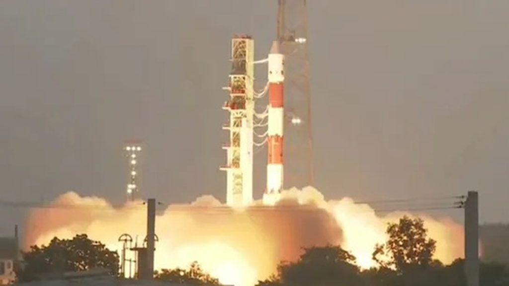 ISRO को बड़ा झटका: PSLV-C61 मिशन तीसरे चरण में विफल