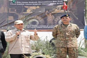 Pak-PM-imitated-PM-Modi-lie-was-exposed-when-he-was-seen-with-soldiers