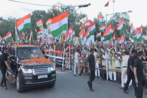 Patna-Huge-crowd-gathered-in-PM-Modis-road-show-enthusiasm-seen-among-common-people