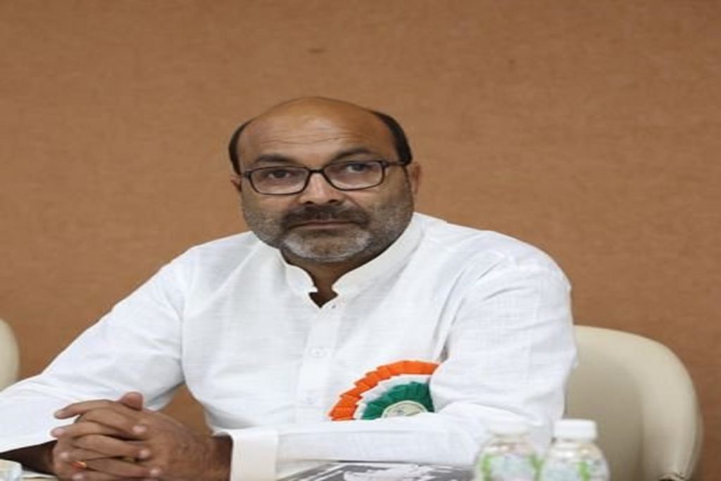 राहुल पर तंज से गरमाई सियासत, कांग्रेस ने भाजपा से किए सवाल!