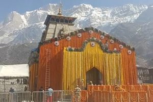 Preparations-in-full-swing-before-the-opening-of-the-doors-of-Kedarnath-Dham-temple-premises-decorated-with-108-quintals-of-flowers