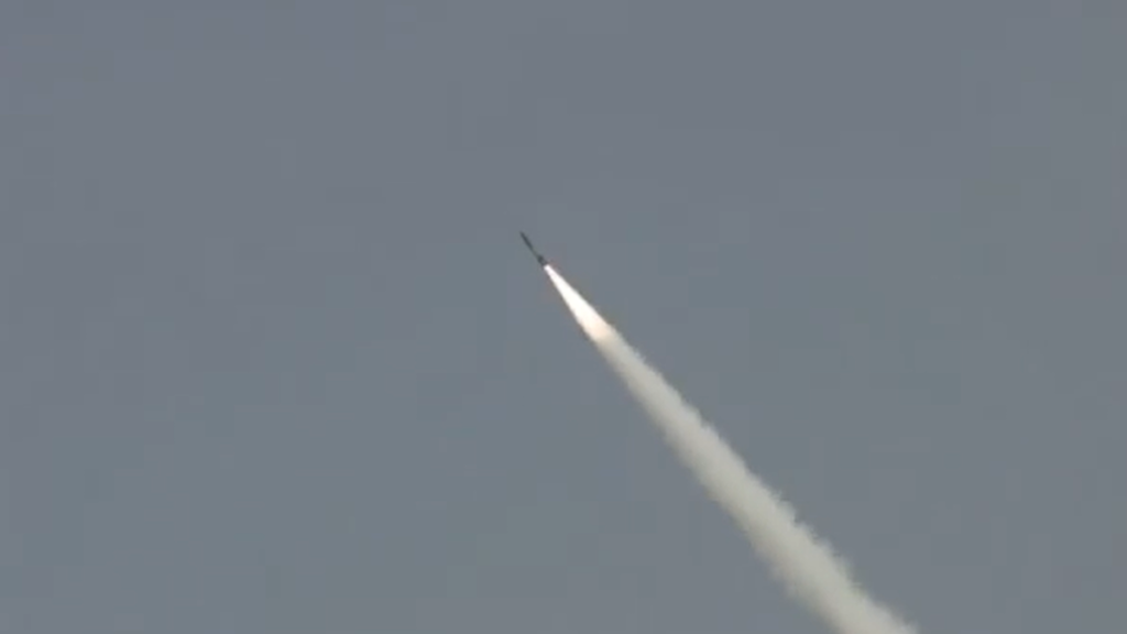 पाकिस्तान ने दागी ‘अब्दाली’ मिसाइल, भारत ने कहा – हम तैयार हैं!