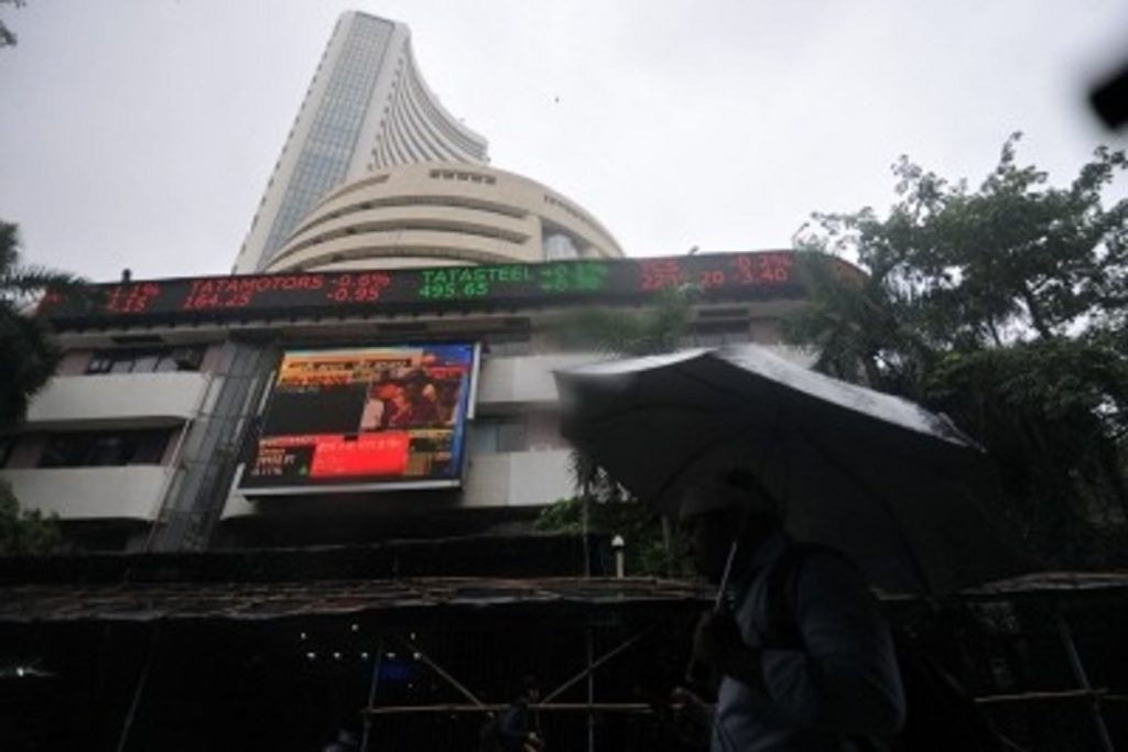 सेंसेक्स में 2200 अंकों की छलांग, निवेशकों के विश्वास का नतीजा: विशेषज्ञ!