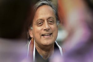 Shashi-Tharoor-expressed-displeasure-over-criticism-of-Congress-leaders