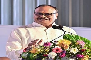 Sitapur-Deputy-CM-Brajesh-Pathak-inaugurated-the-Ahilyabai-statue-got-angry-over-the-mismanagement-in-the-district-hospital