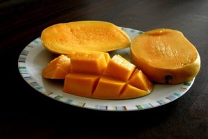 The-‘King-of-Fruits-is-good…-eating-mangoes-in-summers-keeps-the-mind-happy-and-the-body-healthy